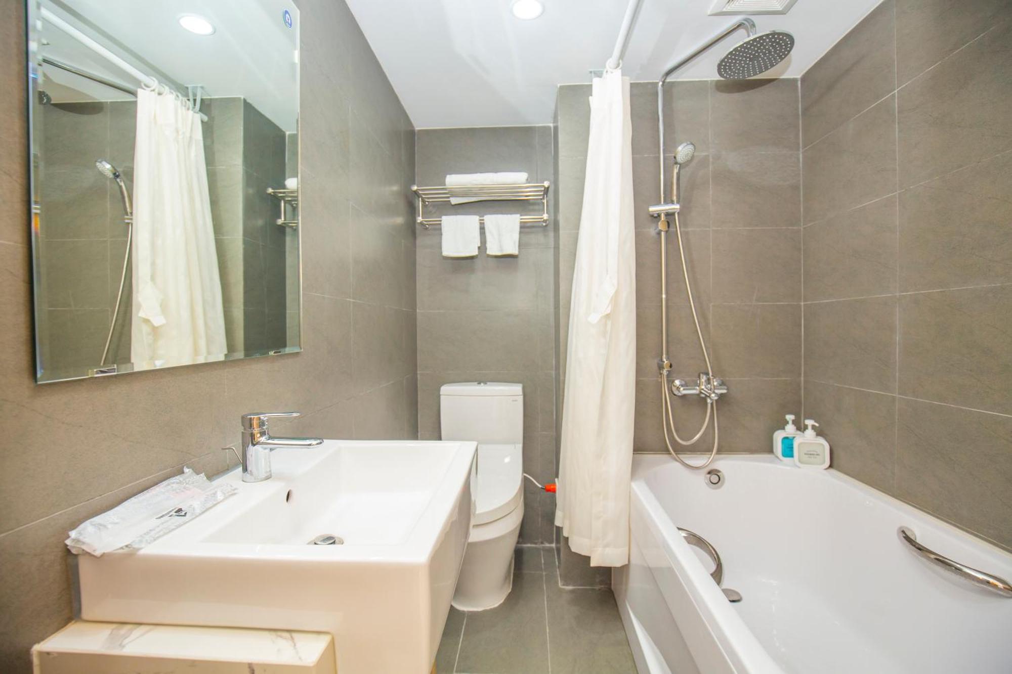 Sumitomo5- Serviced Apartment & Hotel Hanoi Bagian luar foto